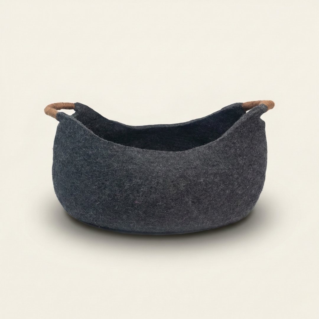 Basket Style Wool Felt Cat Bed