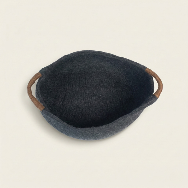 Basket Style Wool Felt Cat Bed