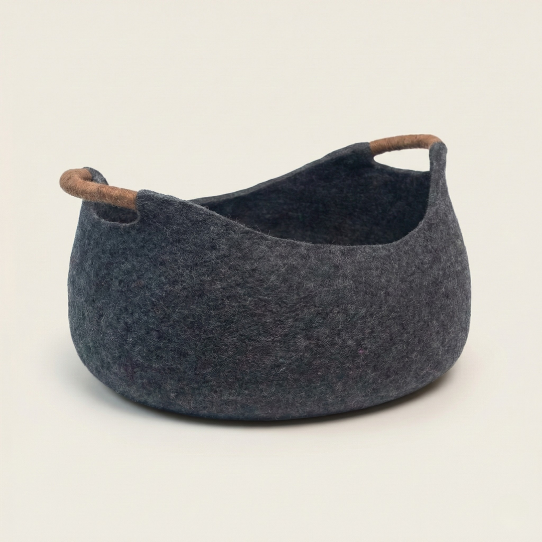 Basket Style Wool Felt Cat Bed
