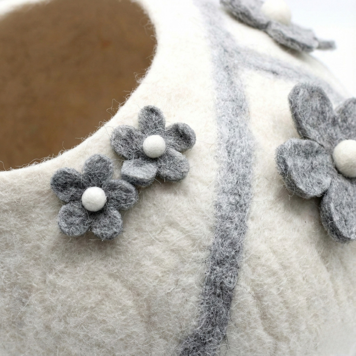 Petal Wool Felt Cat Cave
