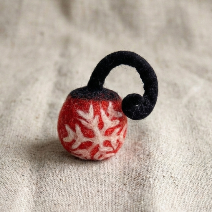 Snowflake Bauble Wool Felt Cat Toy