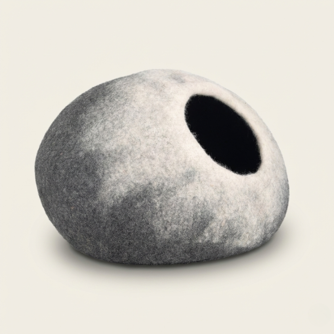 Two-Tone Gradient Wool Felt Cat Cave