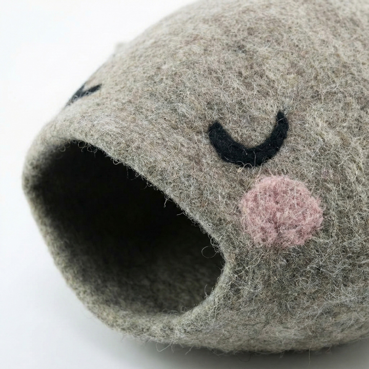 Whale Shaped Wool Felt Cat Cave